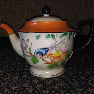 VINTAGE HAND PAINTED TEA POT ORIENTAL.